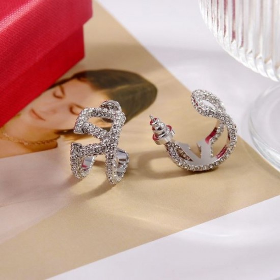 Support soars 2024SS earrings VALENTINO Support soars 2024SS earrings VALENTINO