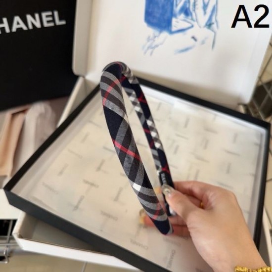 2024SS hair ornament BURBERRY with a distinctive loose feel 2024SS hair ornament BURBERRY with a distinctive loose feel