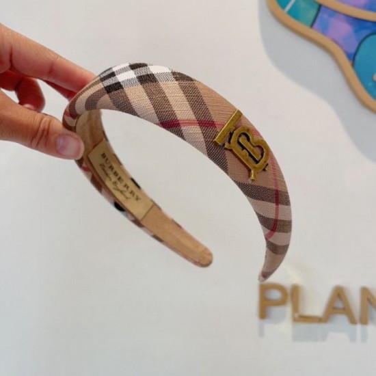 Good summer item 2024SS hair ornament BURBERRY Burberry Good summer item 2024SS hair ornament BURBERRY Burberry