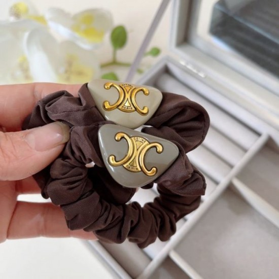 Give it a calm look 2024SS hair ornament CELINE Give it a calm look 2024SS hair ornament CELINE