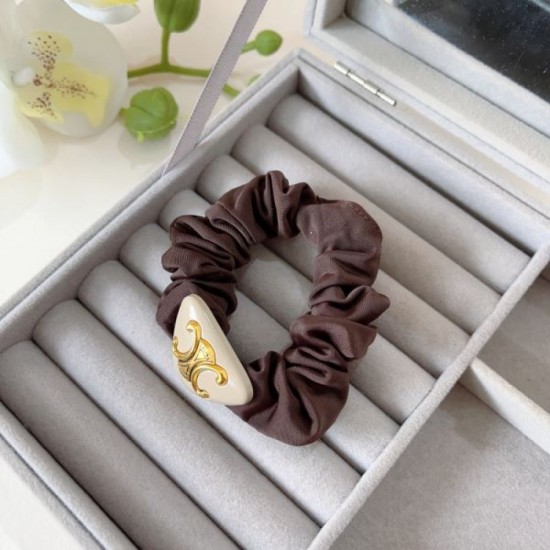 Give it a calm look 2024SS hair ornament CELINE Give it a calm look 2024SS hair ornament CELINE