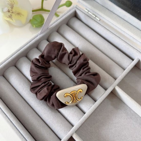 Give it a calm look 2024SS hair ornament CELINE Give it a calm look 2024SS hair ornament CELINE