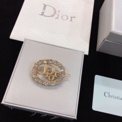 Unique item that will become the main character 2024SS Hair ornament DIOR