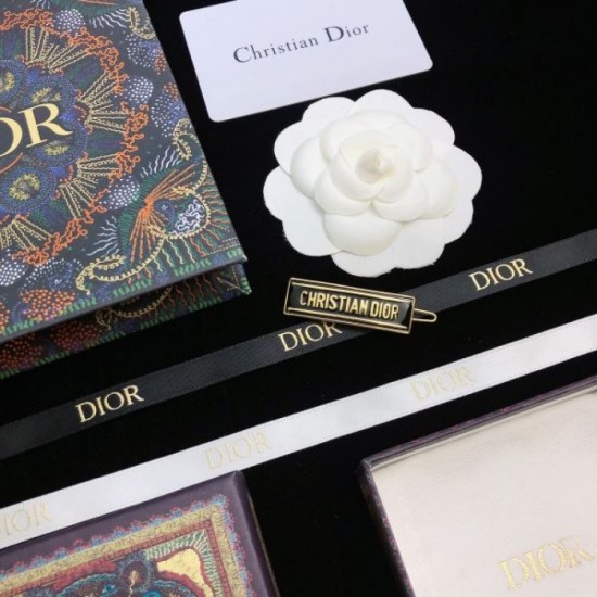 A must-have item for fashionistas 2024SS hair ornament DIOR Dior A must-have item for fashionistas 2024SS hair ornament DIOR Dior