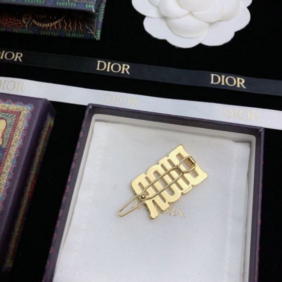 2024SS hair ornaments that give you the latest trends DIOR 2024SS hair ornaments that give you the latest trends DIOR