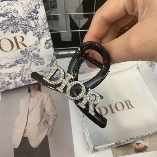 2024SS hair ornaments that are useful every season DIOR 2024SS hair ornaments that are useful every season DIOR