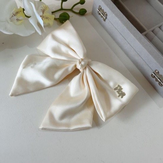 Gentle luxury popular color 2024SS hair ornament DIOR Gentle luxury popular color 2024SS hair ornament DIOR