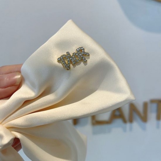 Gentle luxury popular color 2024SS hair ornament DIOR Gentle luxury popular color 2024SS hair ornament DIOR