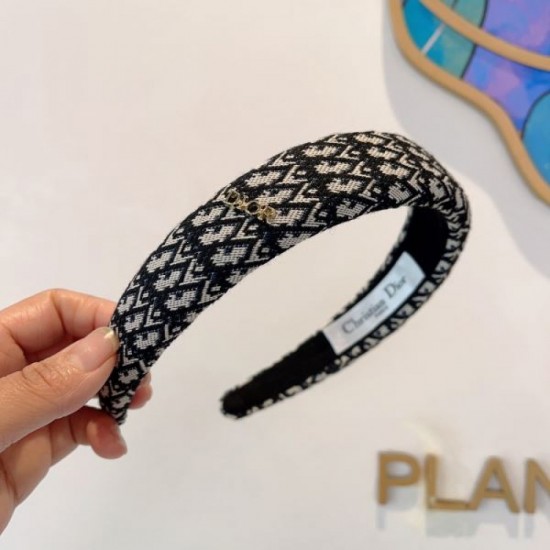 Extremely popular 2024SS hair ornament DIOR Extremely popular 2024SS hair ornament DIOR