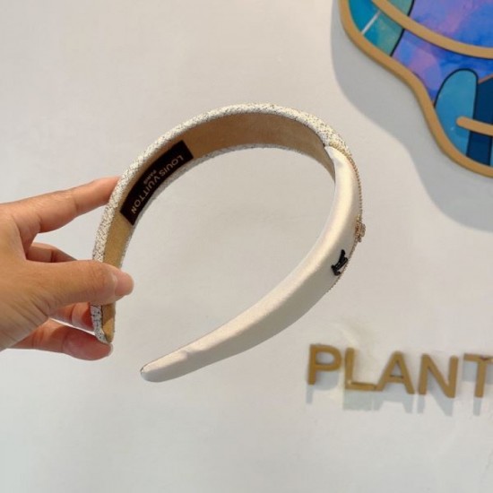 Standard Popular Item 2024SS Hair Ornament LOUIS VUITTON Louis Vuitton Standard Popular Item 2024SS Hair Ornament LOUIS VUITTON Louis Vuitton