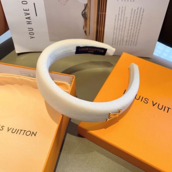 New stock rare 2024SS hair ornament LOUIS VUITTON Louis Vuitton New stock rare 2024SS hair ornament LOUIS VUITTON Louis Vuitton