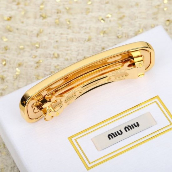 At the cutting edge of trends 2024SS hair ornaments MIU MIU At the cutting edge of trends 2024SS hair ornaments MIU MIU