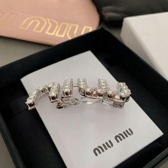 2024SS hair accessories you should wear this summer MIU MIU 2024SS hair accessories you should wear this summer MIU MIU
