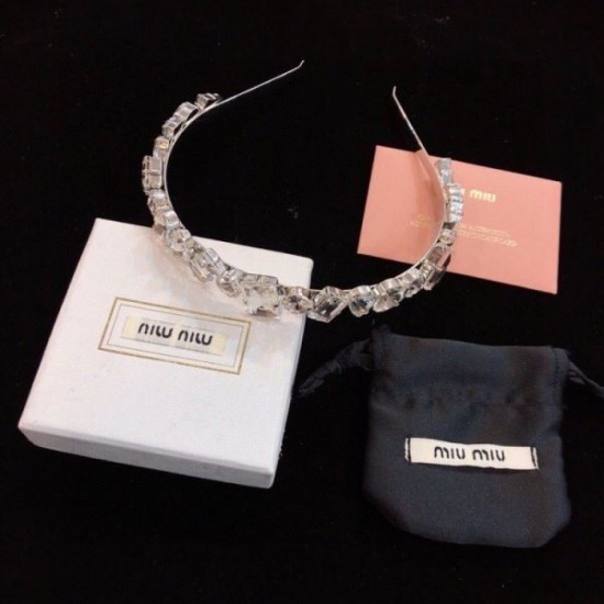 MIU MIU Miu Miu 2024SS Hair Ornament Used by Many Celebrities MIU MIU Miu Miu 2024SS Hair Ornament Used by Many Celebrities