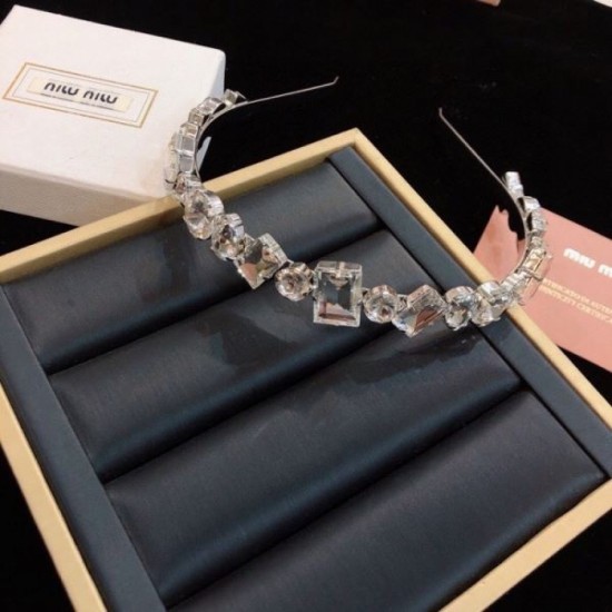 MIU MIU Miu Miu 2024SS Hair Ornament Used by Many Celebrities MIU MIU Miu Miu 2024SS Hair Ornament Used by Many Celebrities