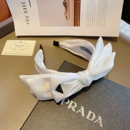 Carefully selected spring/summer products 2024SS hair ornaments PRADA Carefully selected spring/summer products 2024SS hair ornaments PRADA