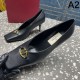 2024SS This year's trendiest VALENTINO women's high heels 2024SS This year's trendiest VALENTINO women's high heels