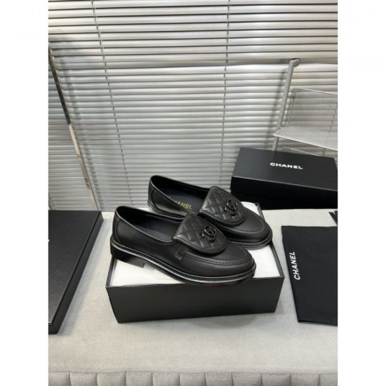 2024SS CHANEL women's casual shoes with beautiful logo 2024SS CHANEL women's casual shoes with beautiful logo