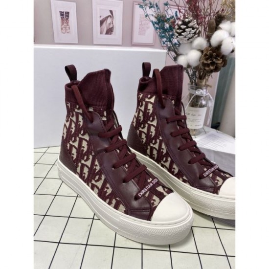 DIOR 2024FW Women's Casual Shoes This season's new popular beauty line DIOR 2024FW Women's Casual Shoes This season's new popular beauty line