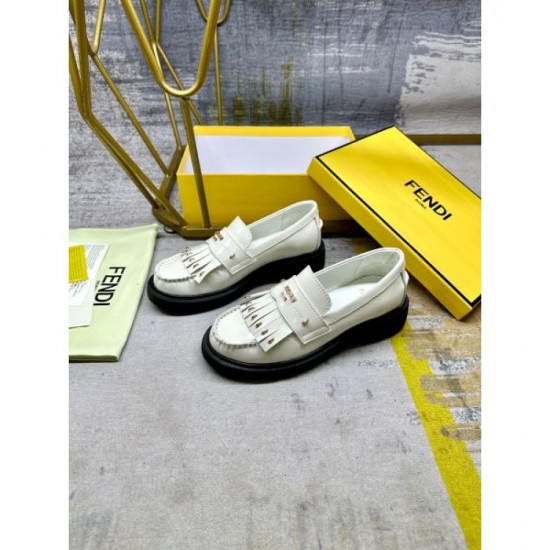 FENDI 2024FW Women's Casual Shoes Favorite Style FENDI 2024FW Women's Casual Shoes Favorite Style