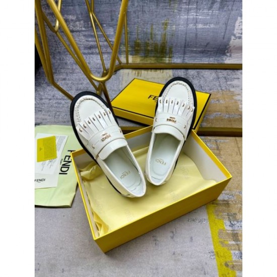 FENDI 2024FW Women's Casual Shoes Favorite Style FENDI 2024FW Women's Casual Shoes Favorite Style