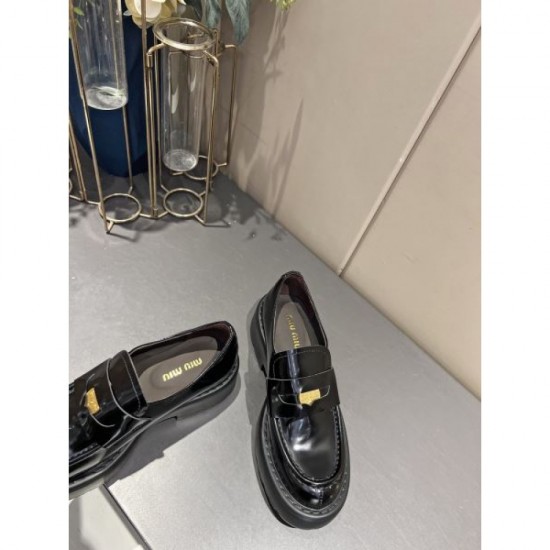 2024SS The cutting edge of fashion! MIU MIU Women's casual shoes 2024SS The cutting edge of fashion! MIU MIU Women's casual shoes