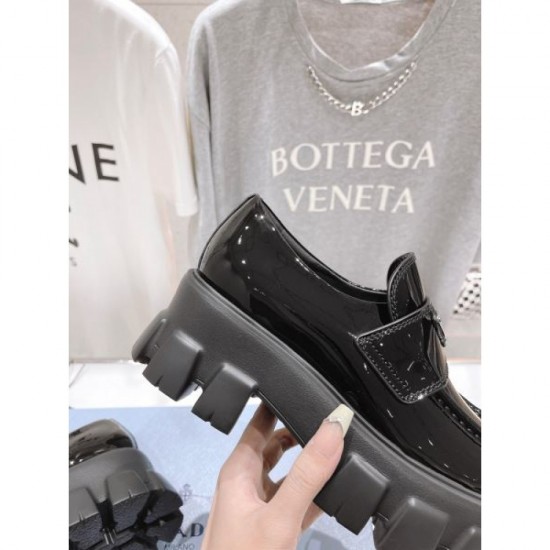 2024SS Popular new products that are definitely recommended PRADA Casual shoes for women 2024SS Popular new products that are definitely recommended PRADA Casual shoes for women