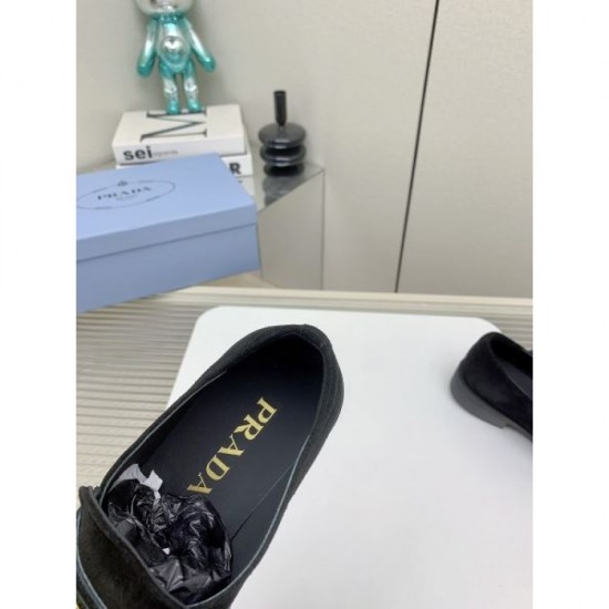 PRADA Prada 2024FW Women's Casual Shoes Popular Items Hurry! PRADA Prada 2024FW Women's Casual Shoes Popular Items Hurry!