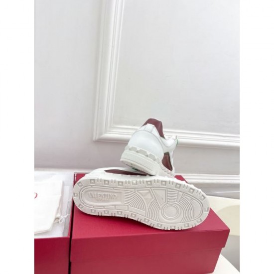 2024SS Variety of Colors VALENTINO Casual Shoes for Women 2024SS Variety of Colors VALENTINO Casual Shoes for Women