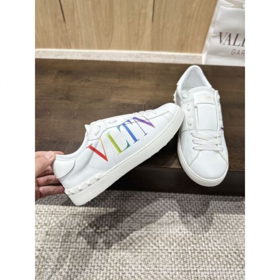 2024SS Attractive VALENTINO Casual shoes for women 2024SS Attractive VALENTINO Casual shoes for women