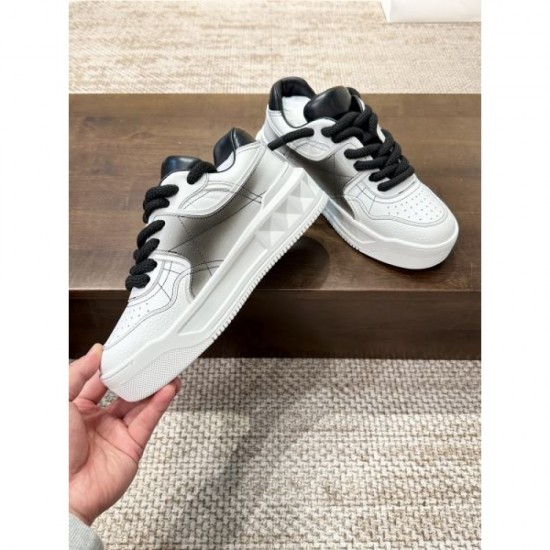 2024SS latest arrival VALENTINO Casual shoes for women 2024SS latest arrival VALENTINO Casual shoes for women