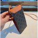 CELINE Celine 2024SS Latest brand new hot iPhone mobile case CELINE Celine 2024SS Latest brand new hot iPhone mobile case