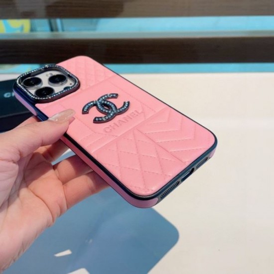 CHANEL 2024SS New arrival iPhone mobile case to improve your fashion level CHANEL 2024SS New arrival iPhone mobile case to improve your fashion level