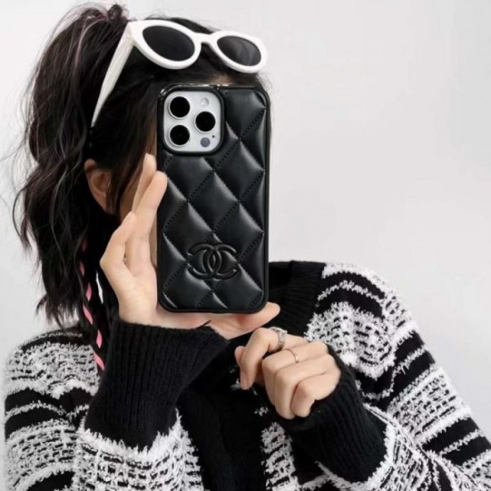 CHANEL 2024SS Relaxed atmosphere iPhone mobile case CHANEL 2024SS Relaxed atmosphere iPhone mobile case