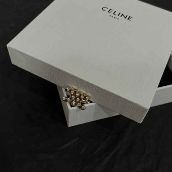 CELINE Celine Rare! 2024SS ring limited to stores that carry it CELINE Celine Rare! 2024SS ring limited to stores that carry it