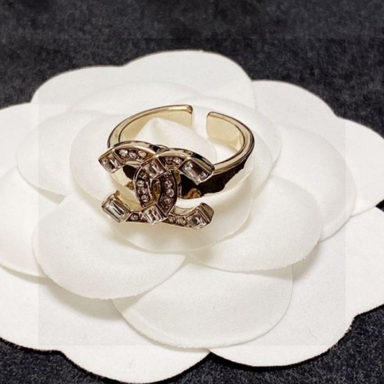 2024SS CHANEL Chanel Ring Ahead of this year's trends 2024SS CHANEL Chanel Ring Ahead of this year's trends