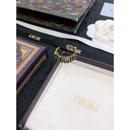 DIOR This is what you need this summer 2024SS ring DIOR This is what you need this summer 2024SS ring
