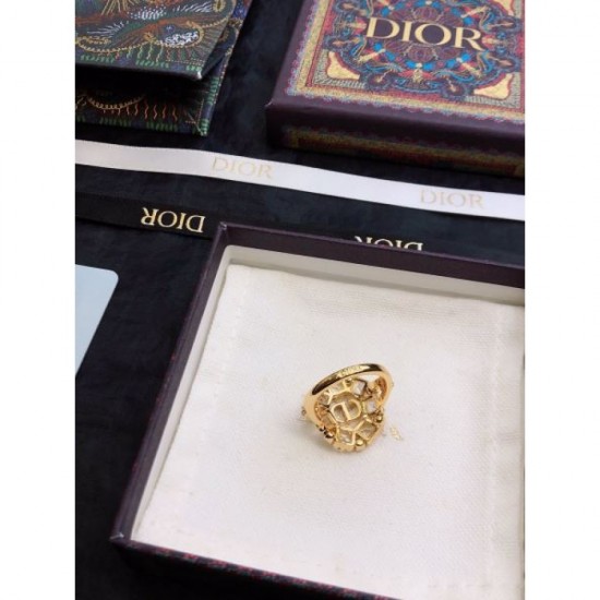DIOR Latest ☆ Very popular ☆ Hot topic 2024SS ring DIOR Latest ☆ Very popular ☆ Hot topic 2024SS ring