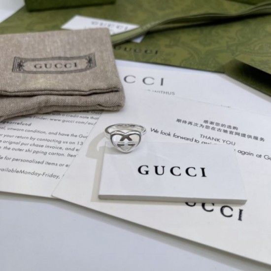 Dress with a beautiful impression 2024SS ring GUCCI Gucci Dress with a beautiful impression 2024SS ring GUCCI Gucci