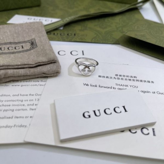 Dress with a beautiful impression 2024SS ring GUCCI Gucci Dress with a beautiful impression 2024SS ring GUCCI Gucci