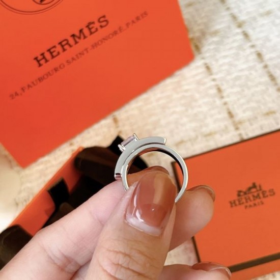 Summer new item 2024SS ring that can create a new look HERMES Summer new item 2024SS ring that can create a new look HERMES