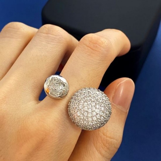 LOEWE 2024SS ring, a coveted brand that makes you feel good LOEWE 2024SS ring, a coveted brand that makes you feel good