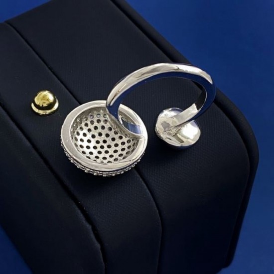 LOEWE 2024SS ring, a coveted brand that makes you feel good LOEWE 2024SS ring, a coveted brand that makes you feel good