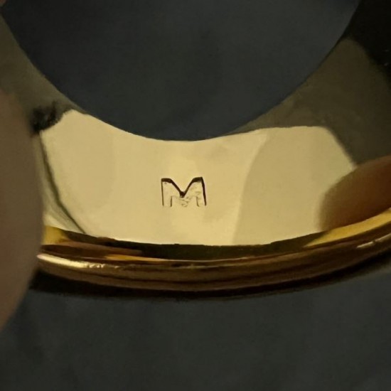 2024SS ring YSL Yves Saint Laurent that is active regardless of the season 2024SS ring YSL Yves Saint Laurent that is active regardless of the season