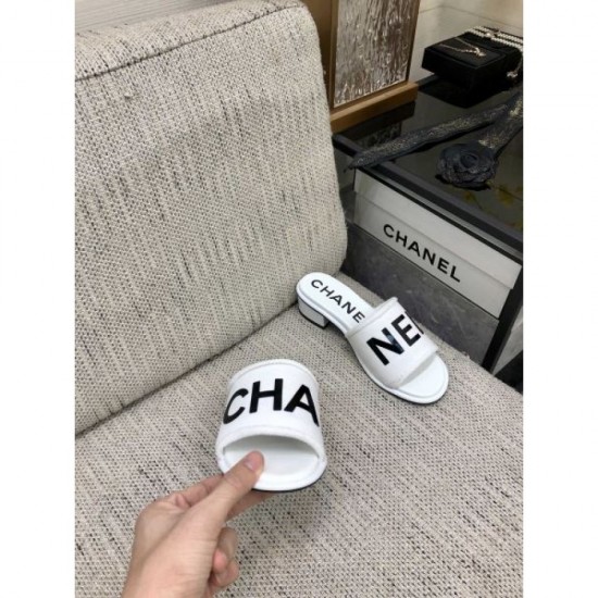 2024SS CHANEL women's slippers that are popular among fashionable people 2024SS CHANEL women's slippers that are popular among fashionable people