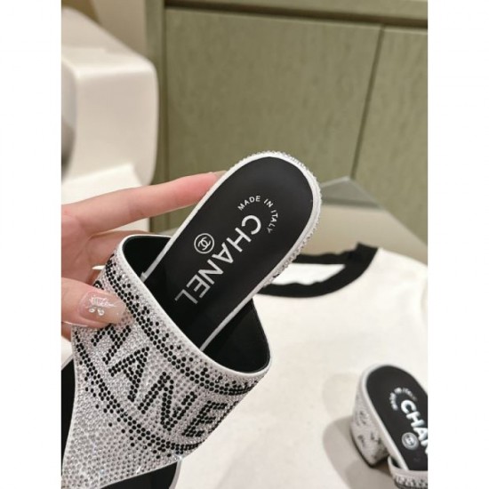 2024SS Items attracting attention from overseas celebrities CHANEL Women's slippers 2024SS Items attracting attention from overseas celebrities CHANEL Women's slippers