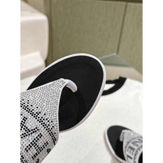 2024SS Items attracting attention from overseas celebrities CHANEL Women's slippers 2024SS Items attracting attention from overseas celebrities CHANEL Women's slippers