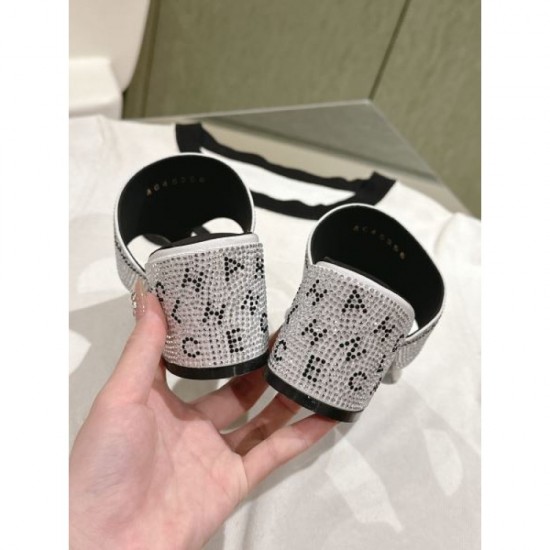 2024SS Items attracting attention from overseas celebrities CHANEL Women's slippers 2024SS Items attracting attention from overseas celebrities CHANEL Women's slippers