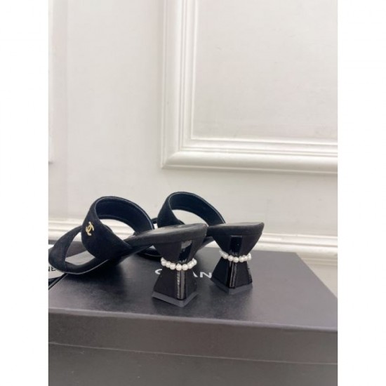2024SS This season's featured new items using color CHANEL Women's slippers 2024SS This season's featured new items using color CHANEL Women's slippers