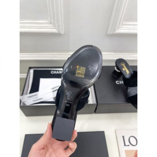 2024SS This season's featured new items using color CHANEL Women's slippers 2024SS This season's featured new items using color CHANEL Women's slippers